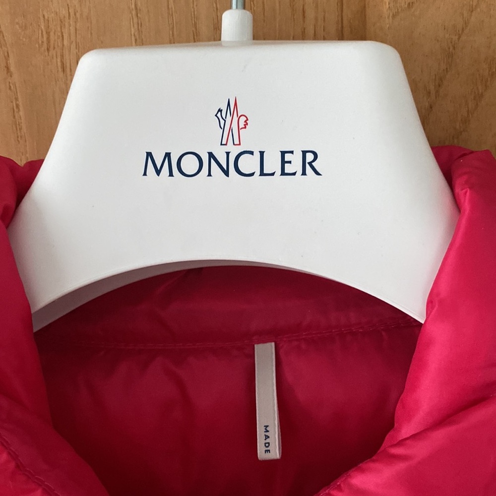 Newly stuffed light weight vest from Moncler NYC. - Picture 3 of 12